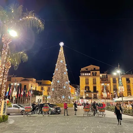 The Place Piazza Lauro *